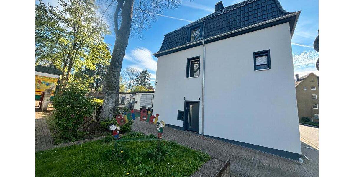 Erdgeschoßwohnung Solingen Wald - 2 Zimmer, 61 m&sup2;, 775&euro; | Angebot:26606862