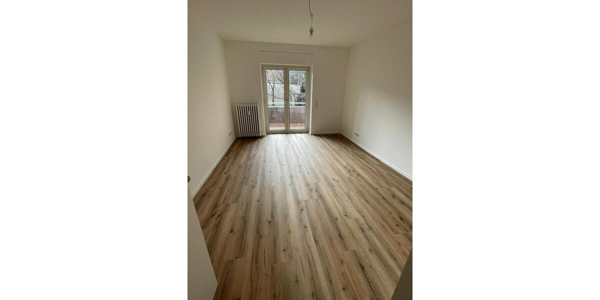 Hochparterre Düsseldorf Stadtbezirk 5 - 2.5 Zimmer, 88 m&sup2;, 1.480&euro; | Angebot:25809179