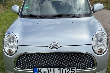 Daihatsu TREVIS 85.500 km 2.300 &euro; Köln 50859