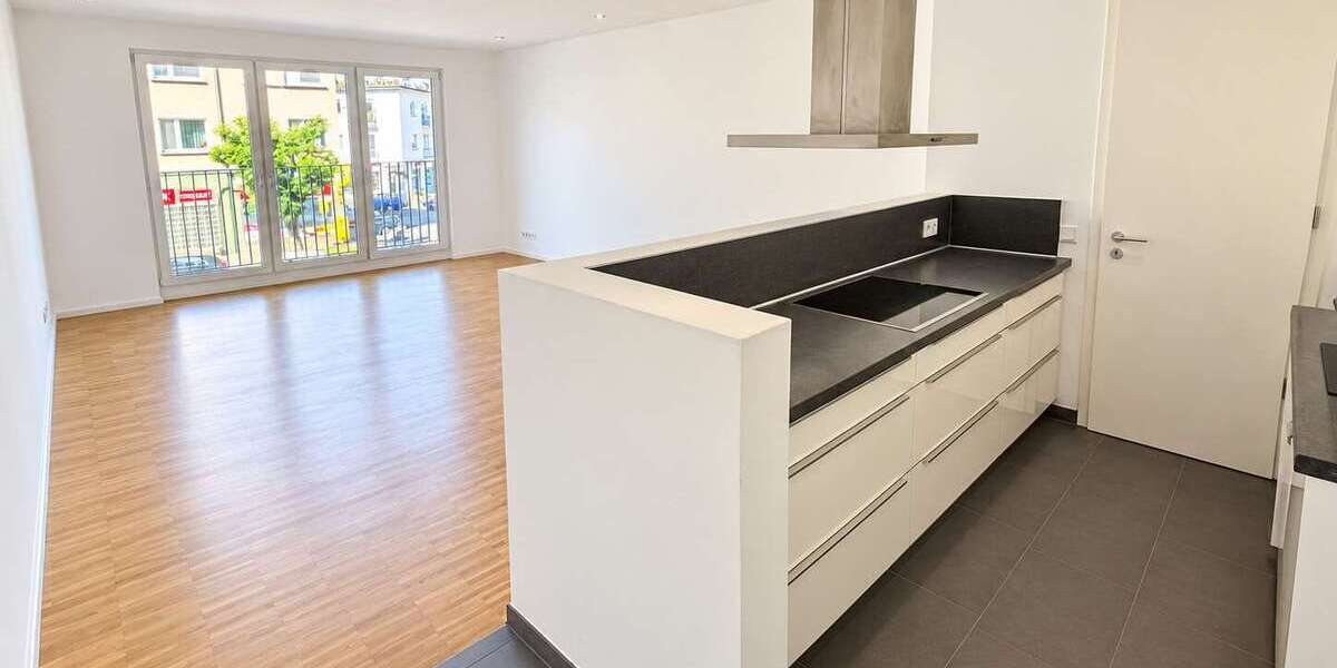 Etagenwohnung Köln / Niehl Niehl - 3 Zimmer, 95 m&sup2;, 1.600&euro; | Angebot:27332066