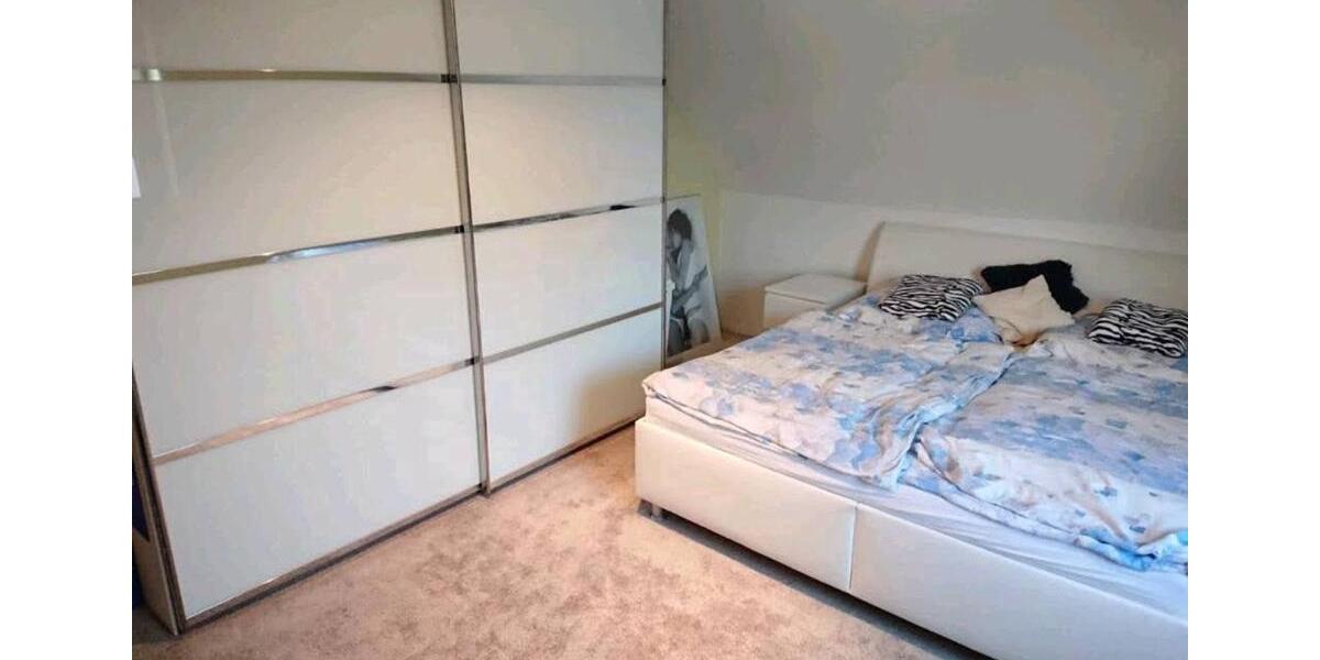 Dachgeschoßwohnung Wermelskirchen - 3.5 Zimmer, 60 m&sup2;, 129.500&euro; | Angebot:25887273