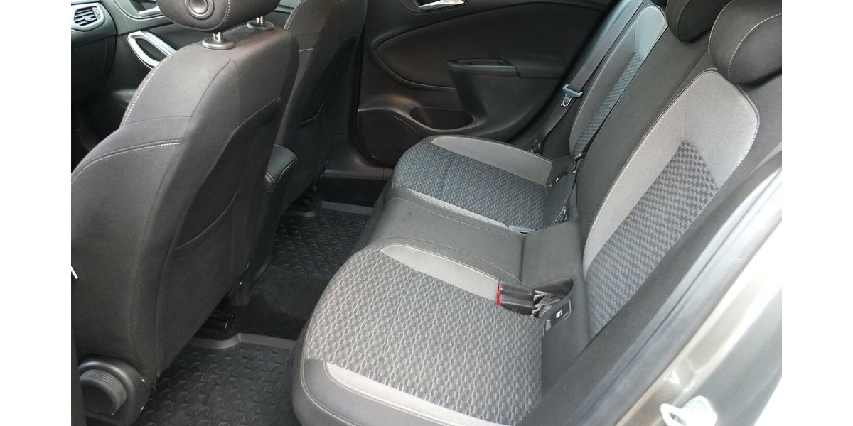 Opel Astra SPORTS TOURER NAVI KLIMA BLUETOOTH ALLWETTER 128.955 km 9.998 &euro; Köln 50858