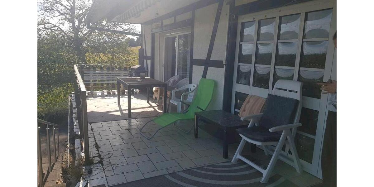 Hochparterre Bergisch Gladbach - 3 Zimmer, 110 m&sup2;, 1.350&euro; | Angebot:23684098