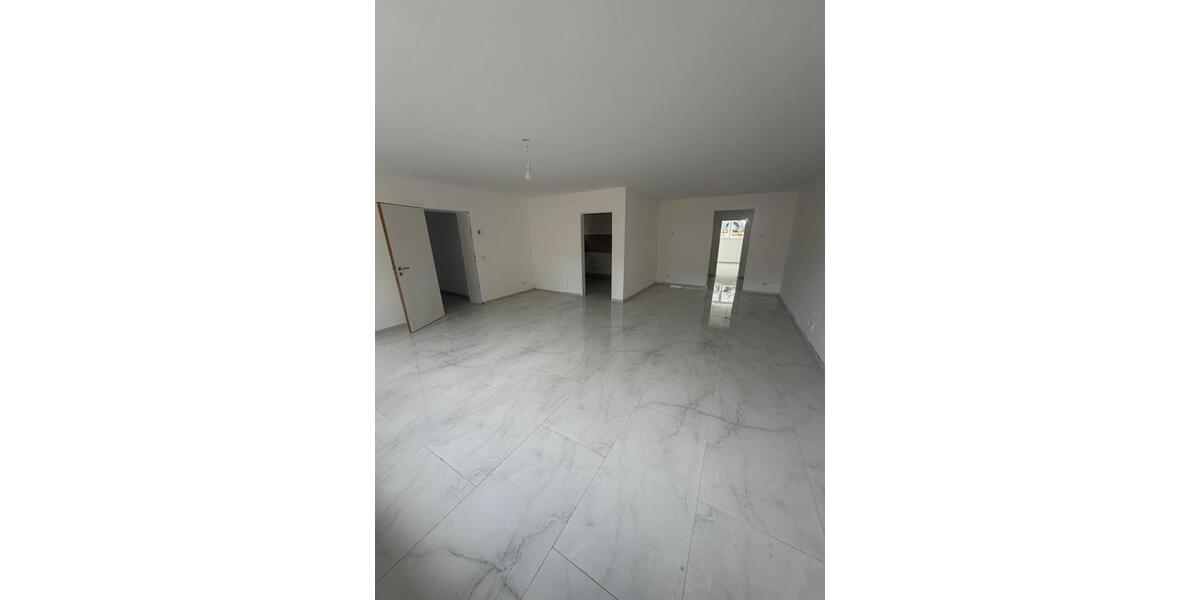 Etagenwohnung Frechen - 3 Zimmer, 112 m&sup2;, 1.570&euro; | Angebot:26021469