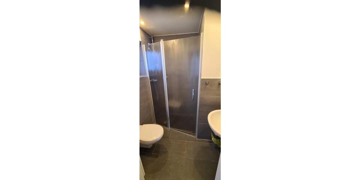 Etagenwohnung Neuss - 2 Zimmer, 49 m&sup2;, 490&euro; | Angebot:25809428