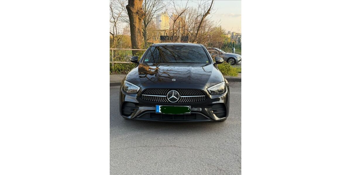 Mercedes-Benz E 200 112.000 km 32.000 &euro; Köln 50996