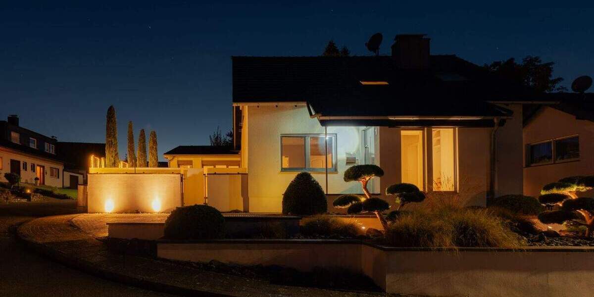 Einfamilienhaus Bergisch Gladbach Schildgen - 7 Zimmer, 282 m&sup2;, 945.000&euro; | Angebot:25799879