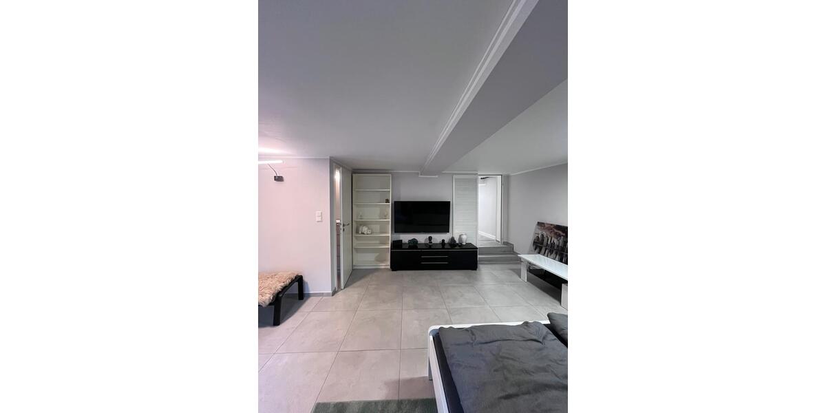 Etagenwohnung Düsseldorf Stadtbezirk 8 - 1 Zimmer, 40 m&sup2;, 750&euro; | Angebot:25418921