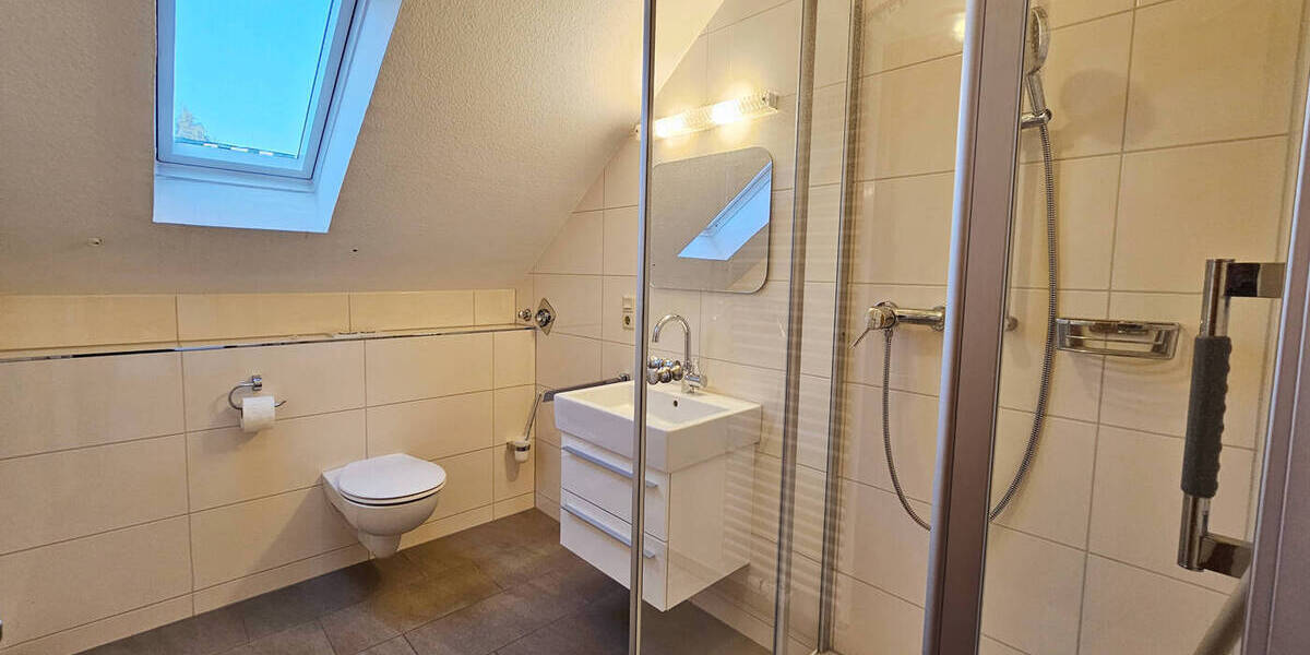 Etagenwohnung Burscheid - 2 Zimmer, 80 m&sup2;, 220.000&euro; | Angebot:25938791