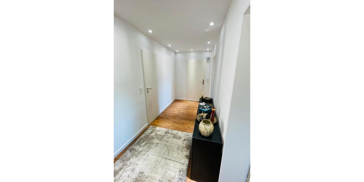Etagenwohnung Solingen Central - 2 Zimmer, 69 m&sup2;, 210.000&euro; | Angebot:27253692