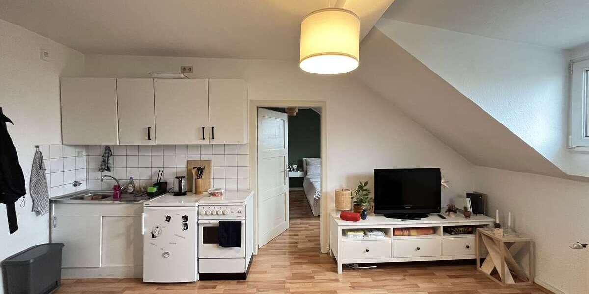 Etagenwohnung Düsseldorf Düsseltal - 4 Zimmer, 80 m&sup2;, 179.000&euro; | Angebot:26696718