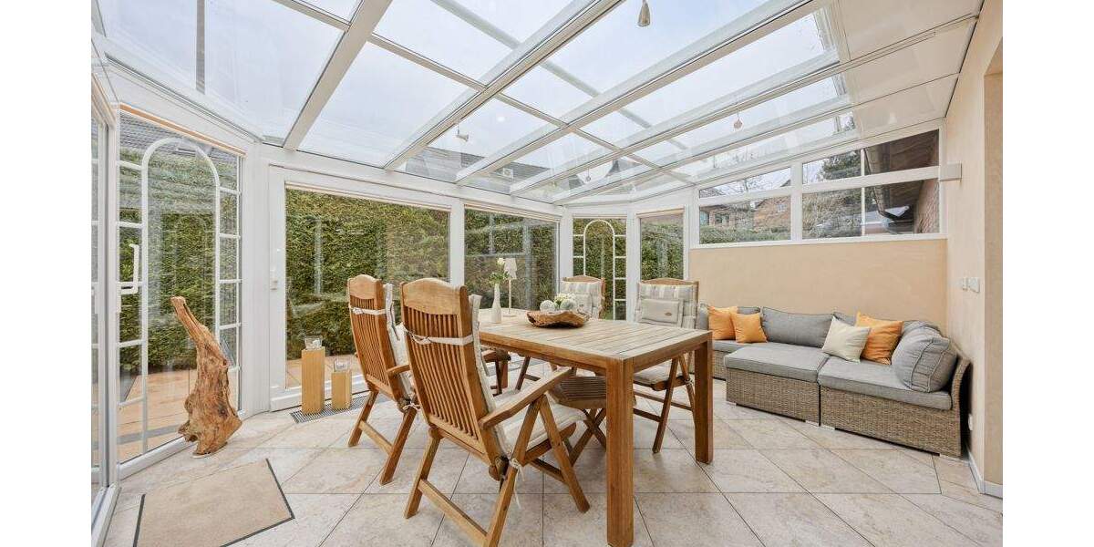 Einfamilienhaus Langenfeld Richrath - 6 Zimmer, 220 m&sup2;, 850.000&euro; | Angebot:25802492