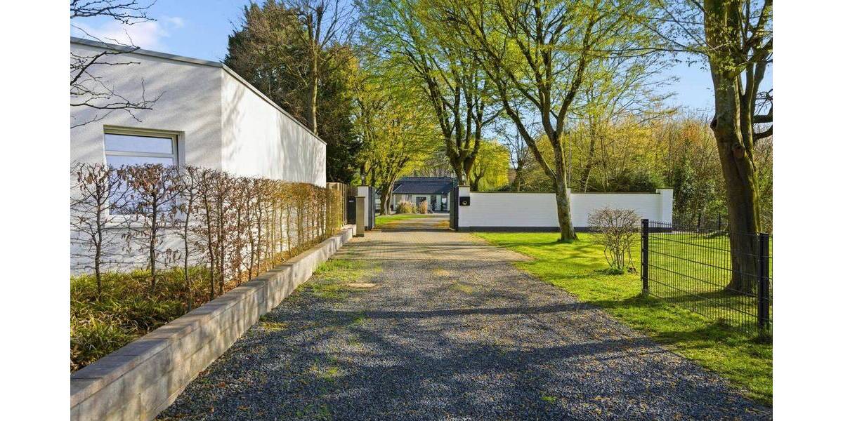 Einfamilienhaus Neuss Reuschenberg - 7 Zimmer, 475 m&sup2;, 2.790.000&euro; | Angebot:26687526
