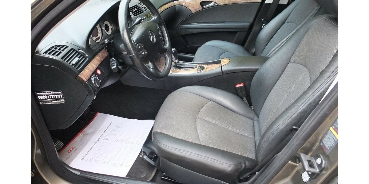 Mercedes-Benz E 230 T AVANTGARDE COMAND EL.DACH/HECKKLAPPE PTS 162.511 km 11.704 &euro; Köln 50858