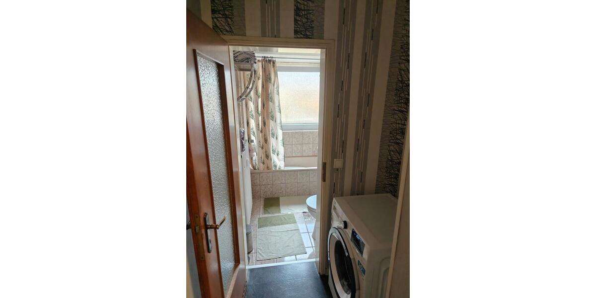 Etagenwohnung Köln Nippes - 4 Zimmer, 90 m&sup2;, 390.000&euro; | Angebot:24258419