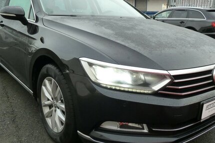 VW Passat 2.0 TDI Highline DSG STH Navi kl. Mängel 110.000 km 15.900 &euro; Ratingen 40885
