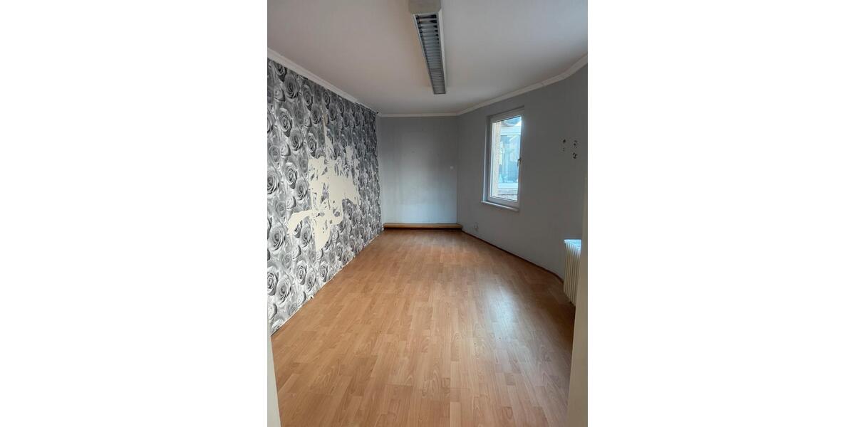 Erdgeschoßwohnung Grevenbroich - 3 Zimmer, 72 m&sup2;, 1.000&euro; | Angebot:25640107