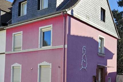 Haus Brühl - 7 Zimmer, 110 m&sup2;, 265.000&euro; | Angebot:25981407