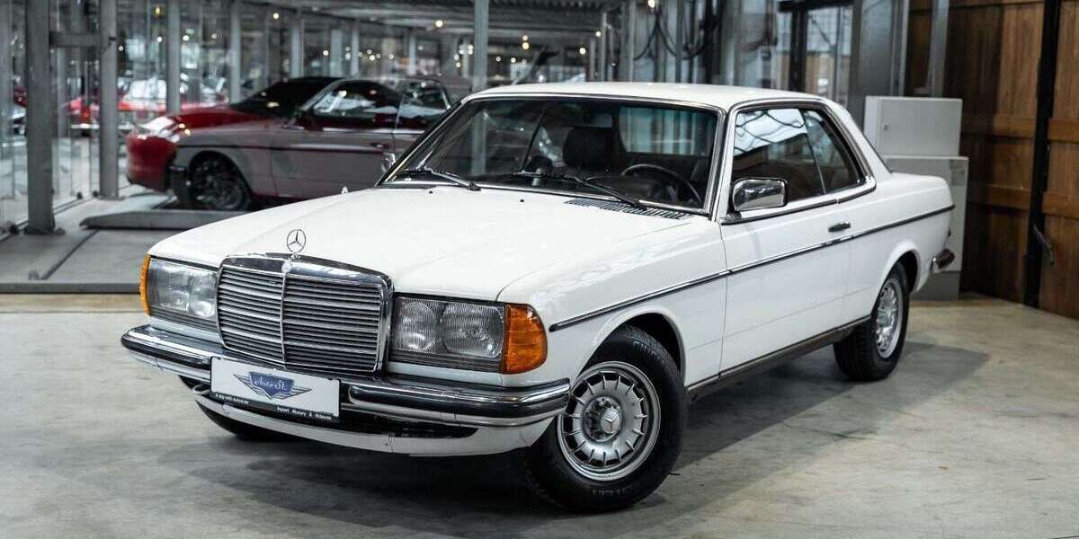 Mercedes-Benz 230 1.660 km 17.890 &euro; Neuss 41460