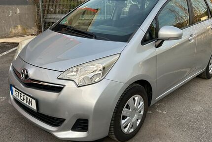 Toyota Verso-S 134.900 km 5.200 &euro; Neuss 41472