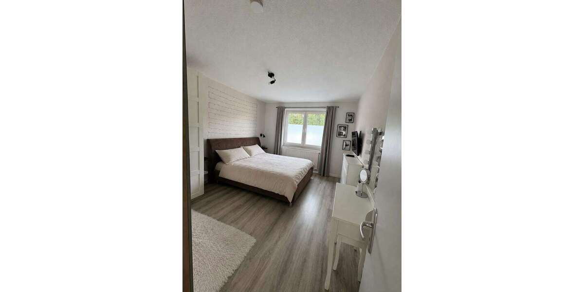 Zimmer Köln Longerich - 1 Zimmer, 1.350&euro; | Angebot:27103780