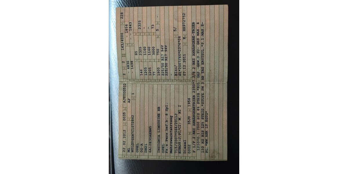 Opel Insignia 93.000 km 8.700 &euro; Köln 51061