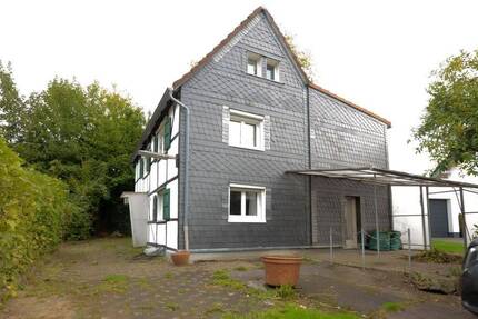 Haus Leverkusen (Bergisch Neukirchen) Bergisch Neukirchen - 8 Zimmer, 132 m&sup2;, 299.000&euro; | Angebot:25704486