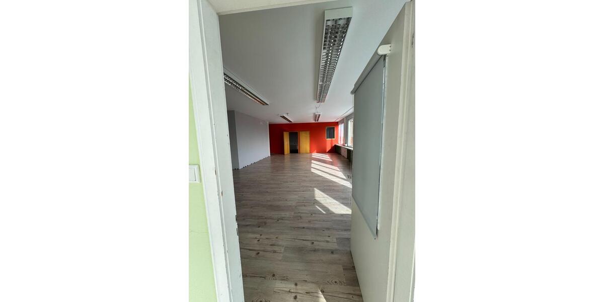 Gewerbeobjekt Leichlingen (Rheinland) - 8&euro; | Angebot:25377403