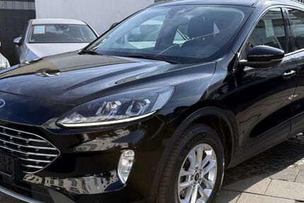 Ford Kuga 153.000 km 12.999 &euro; Köln 51065
