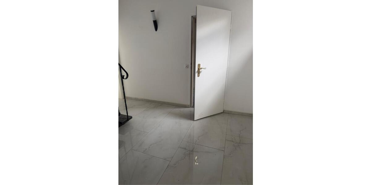 Etagenwohnung Frechen - 3 Zimmer, 112 m&sup2;, 1.570&euro; | Angebot:26021469