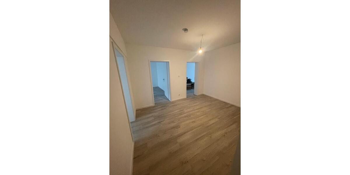 Etagenwohnung Düsseldorf Stadtmitte - 1 Zimmer, 120 m&sup2;, 737&euro; | Angebot:25718233