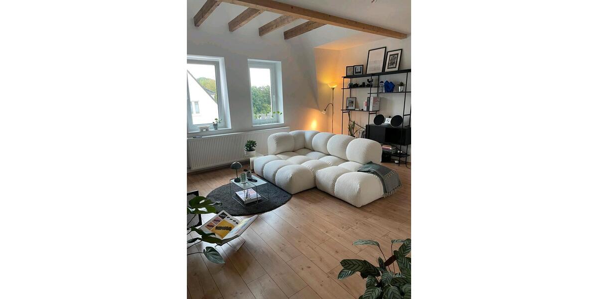 Dachgeschoßwohnung Solingen - 3 Zimmer, 100 m&sup2;, 1.190&euro; | Angebot:25974947