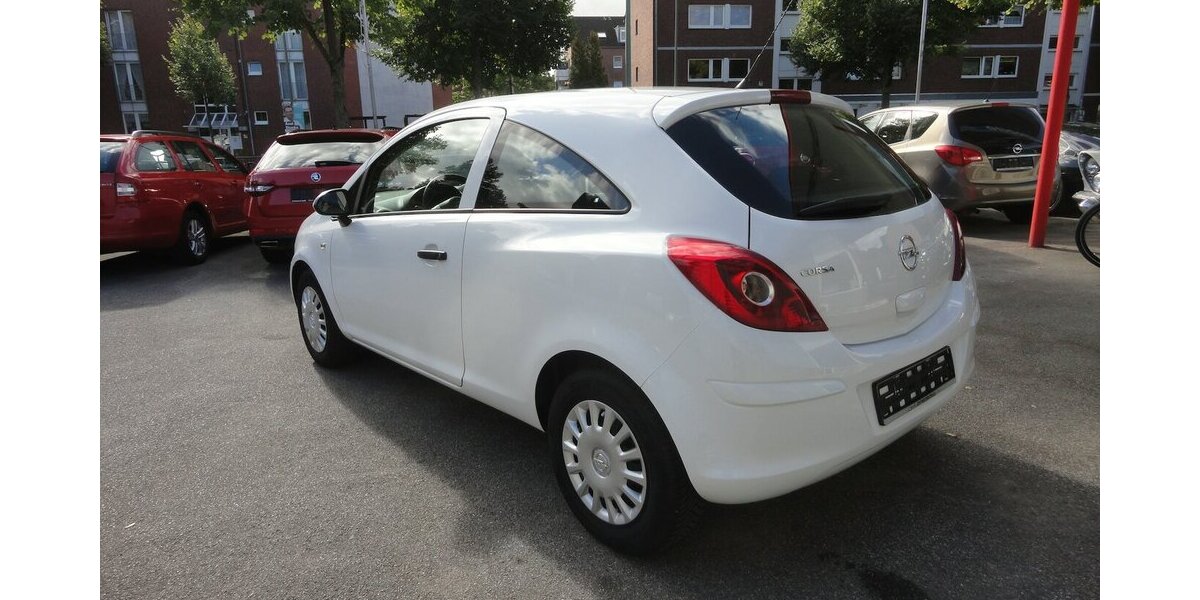 Opel Corsa Selection Klima Kette+TÜV neu S.heft 179.000 km 3.700 &euro; Neuss 41462