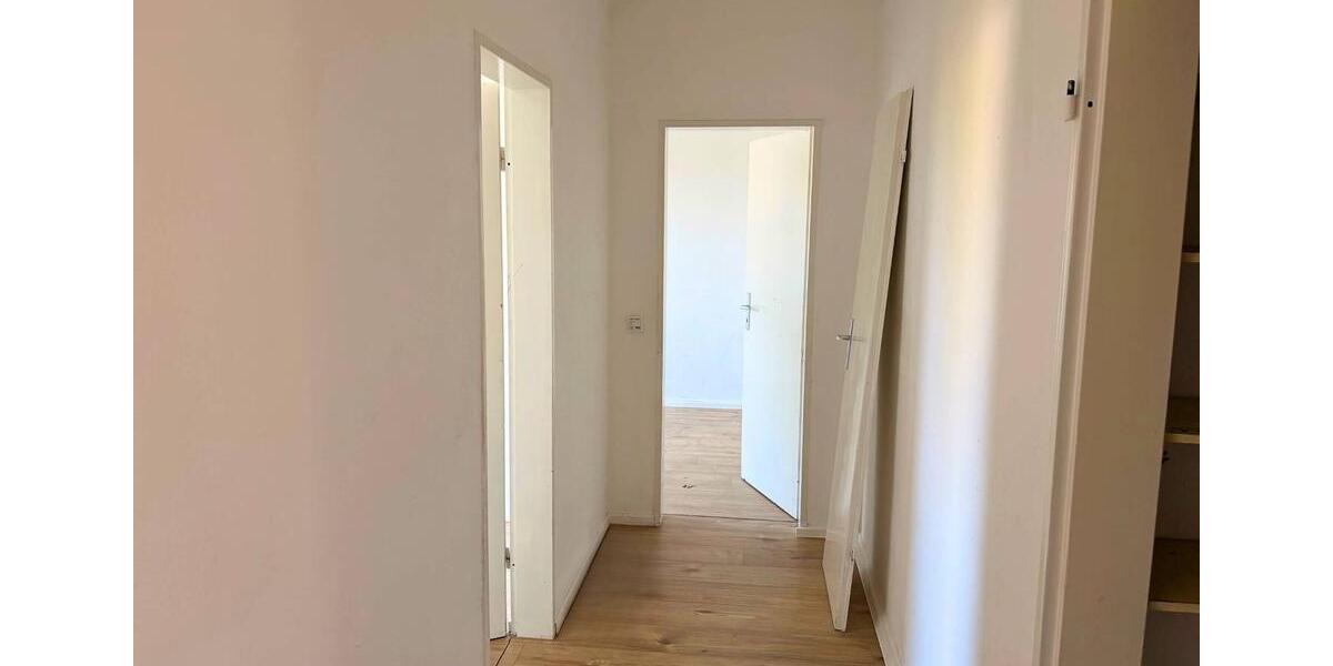 Etagenwohnung Solingen Wald - 4 Zimmer, 99 m&sup2;, 674&euro; | Angebot:26560269