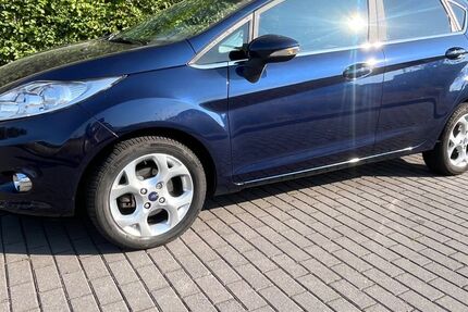 Ford Fiesta 129.000 km 4.399 &euro; Langenfeld 40764