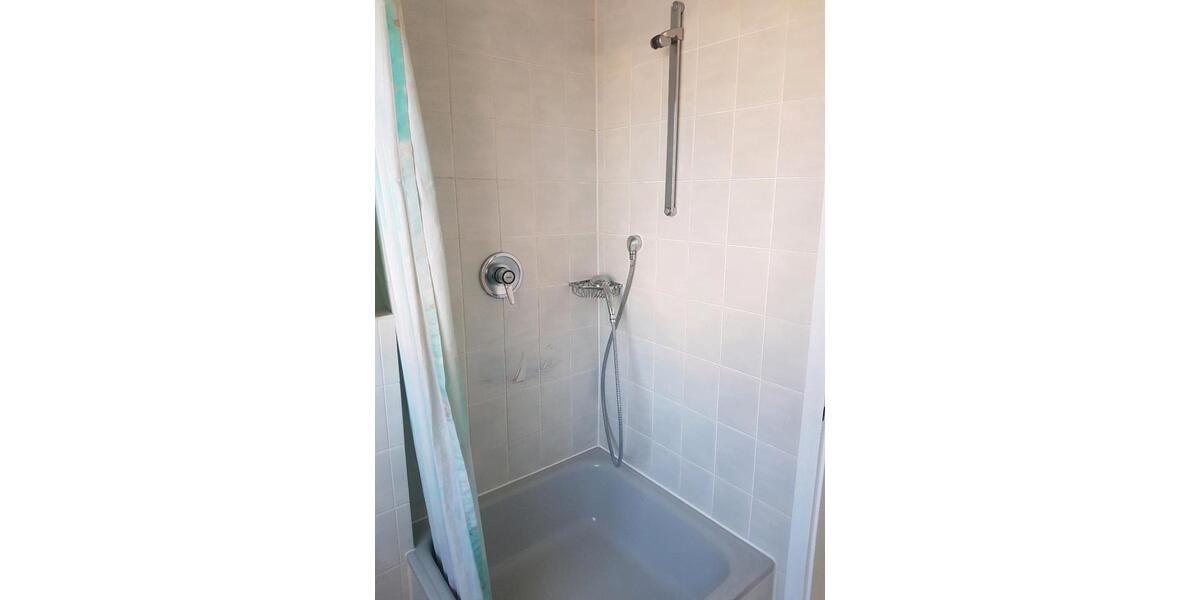 Etagenwohnung Solingen Wald - 3 Zimmer, 83 m&sup2;, 800&euro; | Angebot:25429103