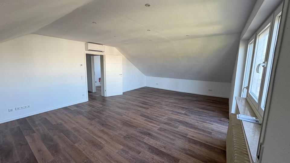 Dachgeschoßwohnung Bergheim Ahe - 3 Zimmer, 91 m&sup2;, 995&euro; | Angebot:26690687
