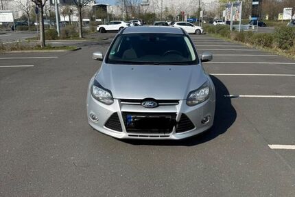 Ford Focus 212.000 km 3.200 &euro; Köln (Ossendorf) 50829