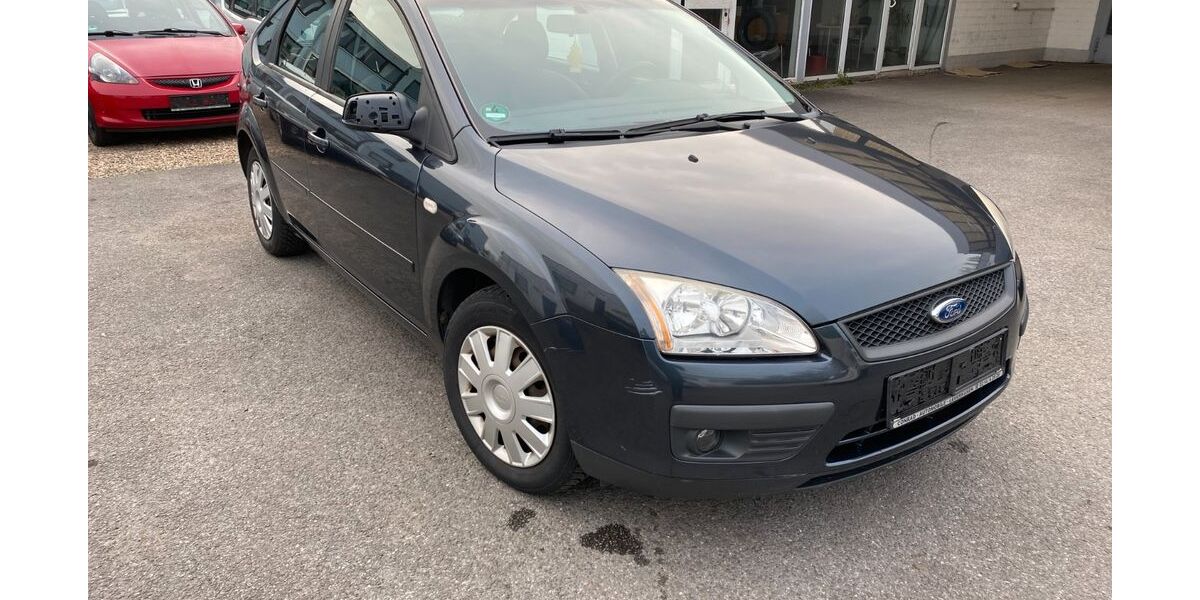 Ford Focus 138.000 km 1.900 &euro; Monheim 40789
