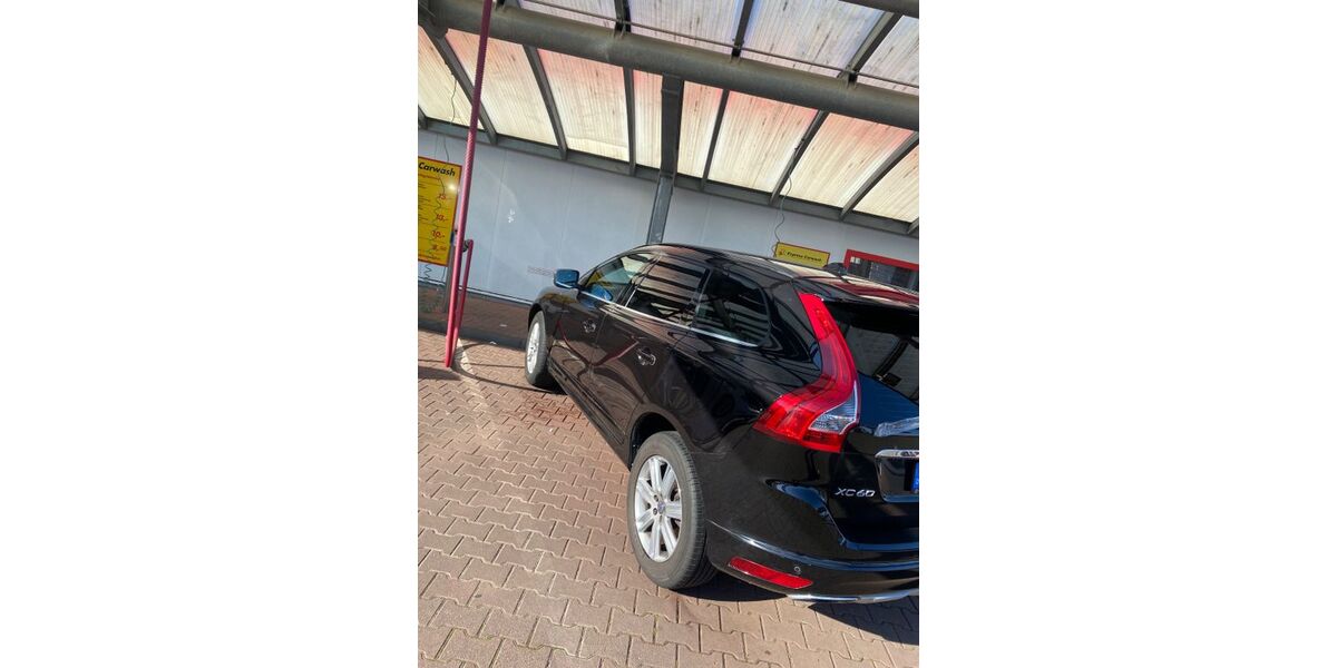 Volvo XC60 137.000 km 18.500 &euro; Leverkusen 51371