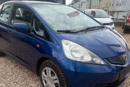 Honda Jazz 214.900 km 1.950 &euro; Leverkusen 51371