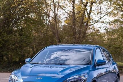 Ford Focus 35.000 km 23.200 &euro; Brühl 50321