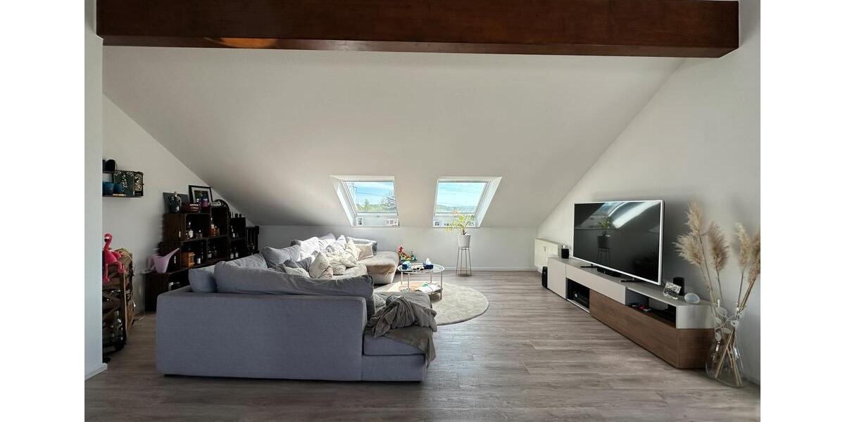 Dachgeschoßwohnung Solingen Burg - 4 Zimmer, 134 m&sup2;, 410.000&euro; | Angebot:26669530