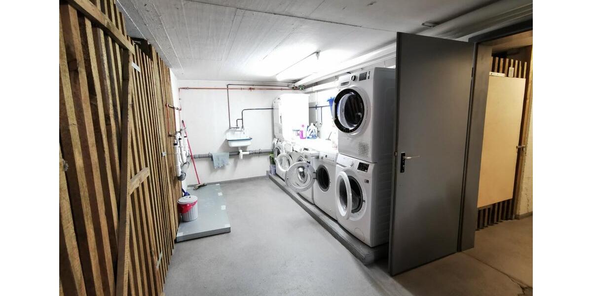 Etagenwohnung Neuss - 3 Zimmer, 93 m&sup2;, 325.000&euro; | Angebot:24751834