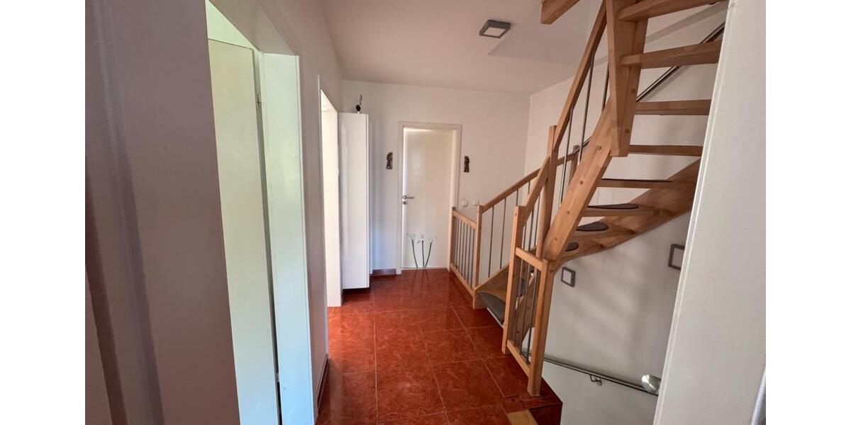 Einfamilienhaus Willich - 5 Zimmer, 430 m&sup2;, 2.800&euro; | Angebot:26645782