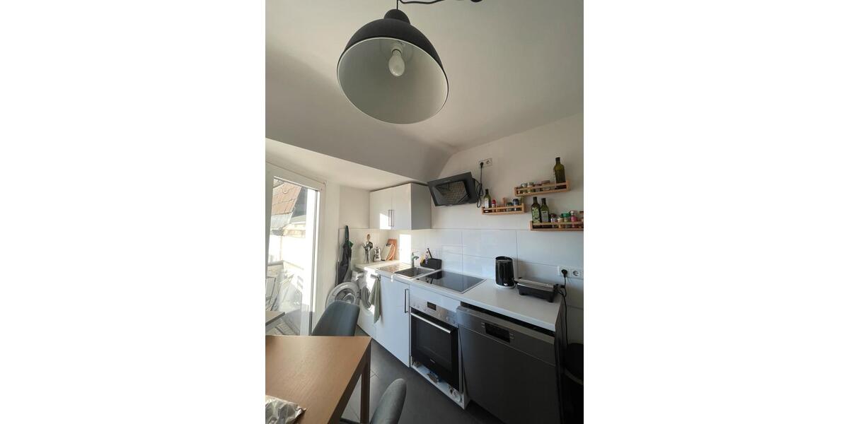 Etagenwohnung Düsseldorf Pempelfort - 4 Zimmer, 70 m&sup2;, 590&euro; | Angebot:26699625