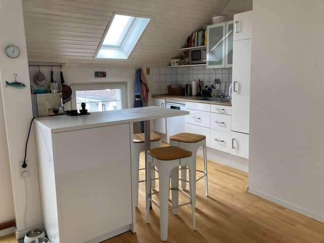 Etagenwohnung Düsseldorf Oberbilk - 4 Zimmer, 106 m&sup2;, 330.000&euro; | Angebot:27230304