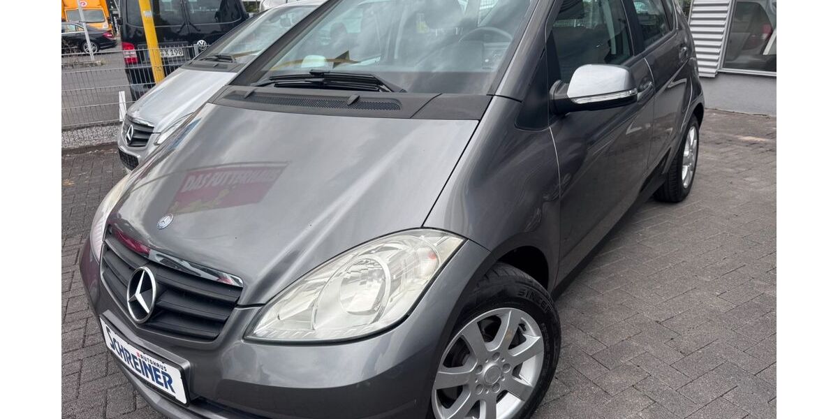 Mercedes-Benz A 180 97.600 km 8.890 &euro; Bergisch-Gladbach 51469