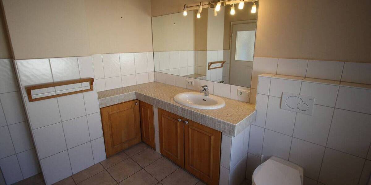 Reihenmittelhaus Düsseldorf Stockum - 4 Zimmer, 106 m&sup2;, 650.000&euro; | Angebot:26105538