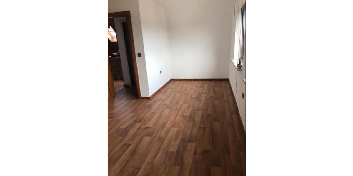 Dachgeschoßwohnung Kaarst - 2 Zimmer, 63 m&sup2;, 770&euro; | Angebot:26021450